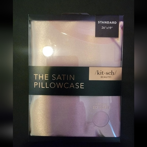 NWT Kitsch 100% Satin Pillowcase with Zipper for Hair & Skin Size Standard - Picture 2 of 2